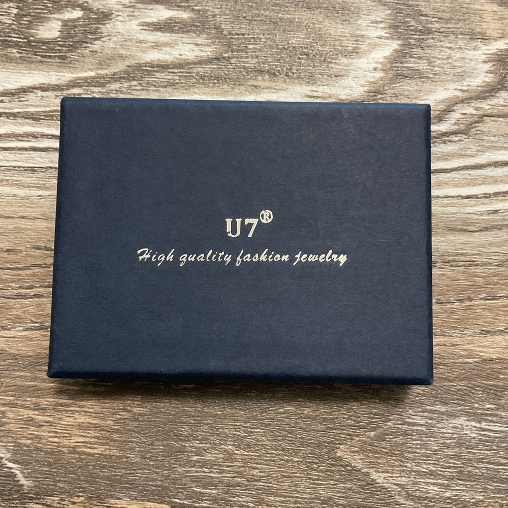 U7 Silver Tone Letter M Necklace NEW IN BOX